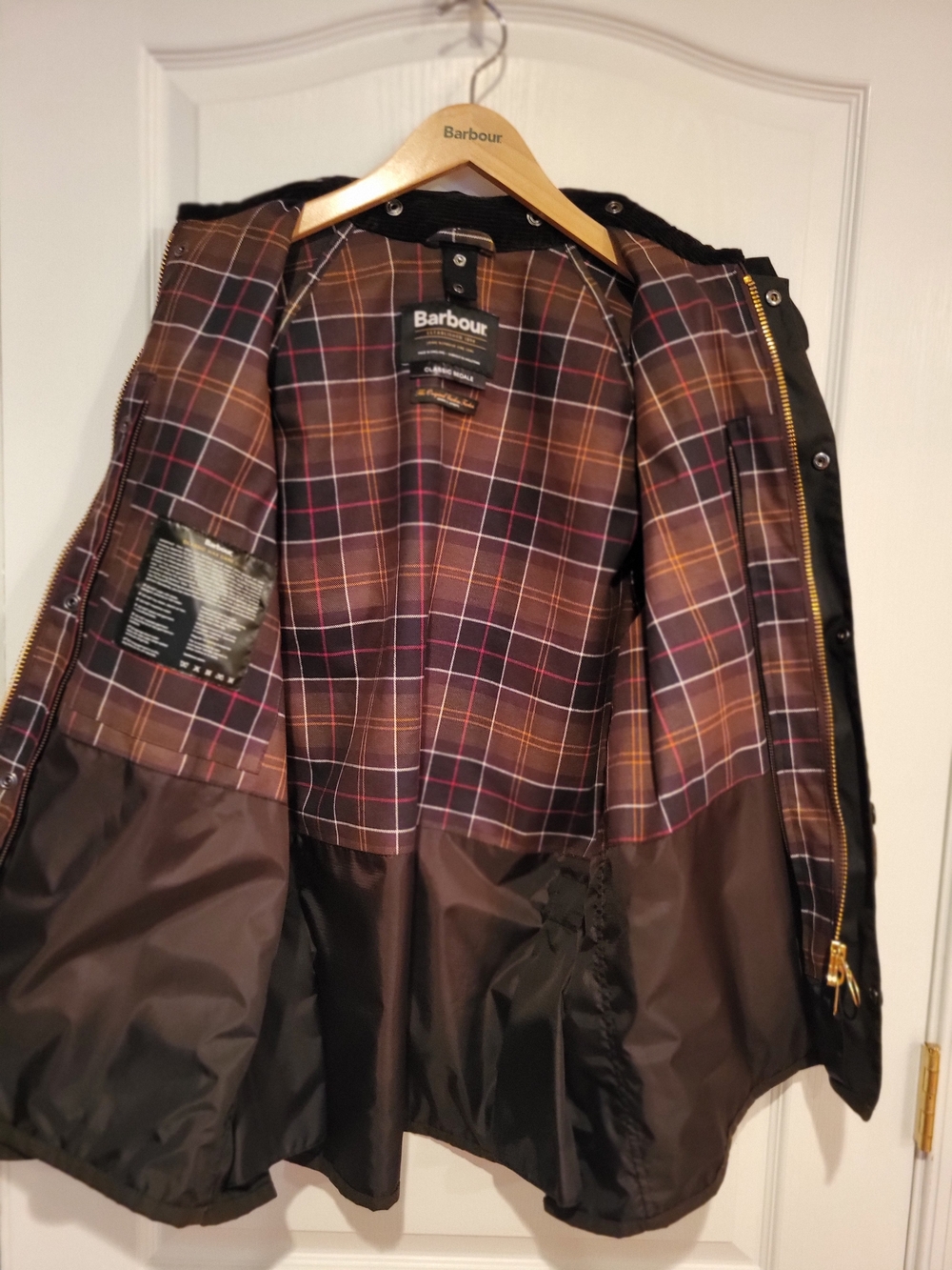 Barbour Classic Bedale Waxed Jacket in Olive - Picture 5 of 12